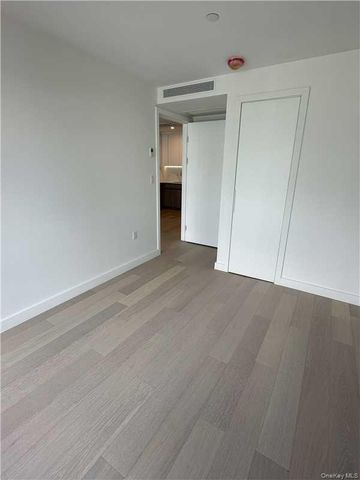 144-49 Northern Boulevard 520, Flushing, NY 11354
