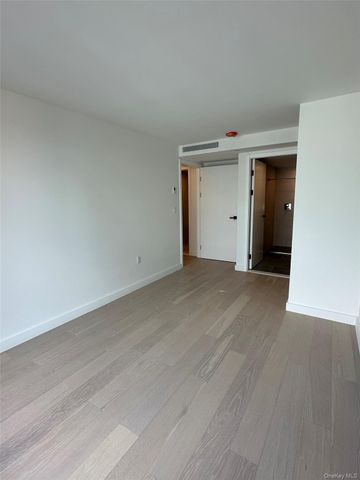 144-49 Northern Boulevard 520, Flushing, NY 11354