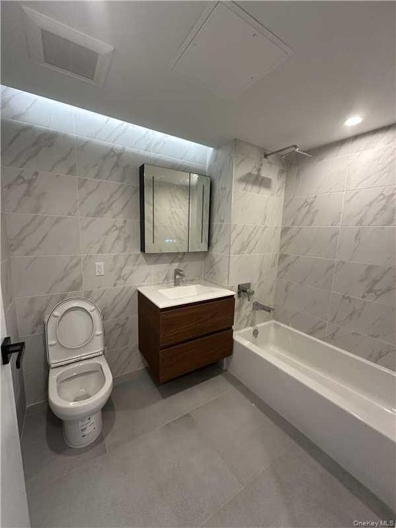 144-49 Northern Boulevard 520, Flushing, NY 11354 — photo 3