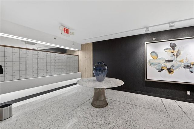 2510 Grand Boulevard 1102, Kansas City, MO 64108