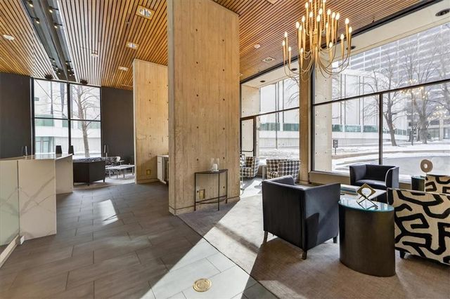 2510 Grand Boulevard 1102, Kansas City, MO 64108