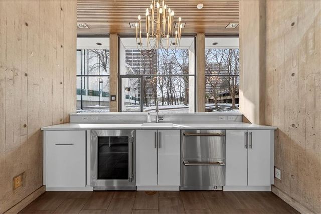 2510 Grand Boulevard 1102, Kansas City, MO 64108