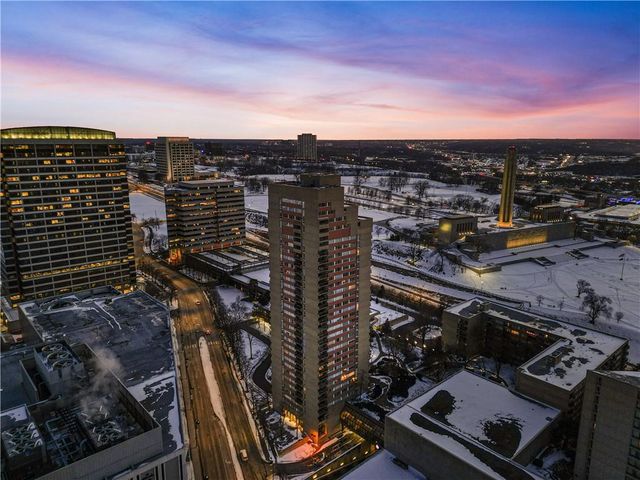 2510 Grand Boulevard 1102, Kansas City, MO 64108