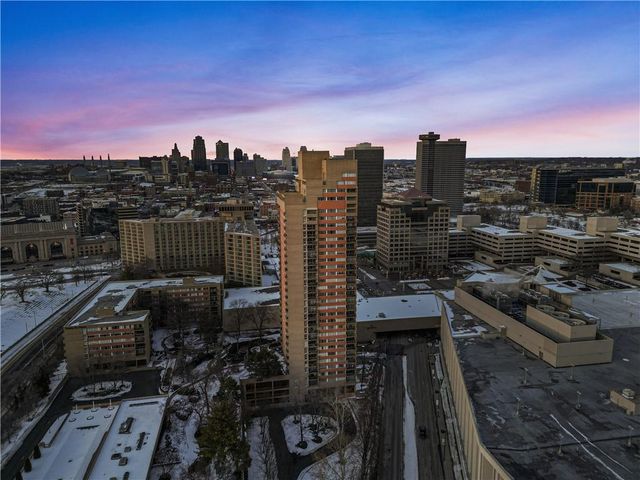 2510 Grand Boulevard 1102, Kansas City, MO 64108