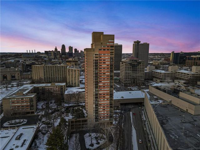 2510 Grand Boulevard 1102, Kansas City, MO 64108