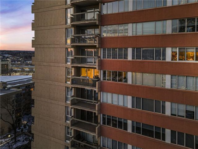 2510 Grand Boulevard 1102, Kansas City, MO 64108