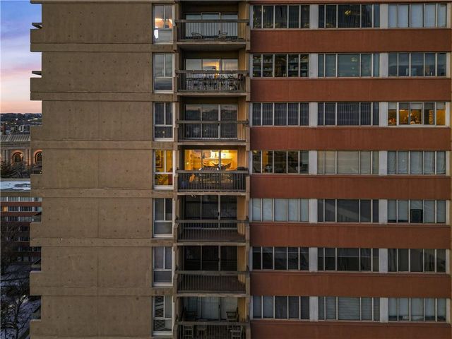 2510 Grand Boulevard 1102, Kansas City, MO 64108