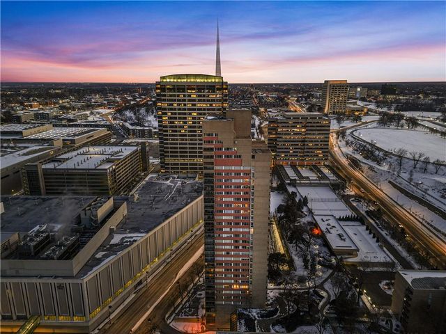 2510 Grand Boulevard 1102, Kansas City, MO 64108