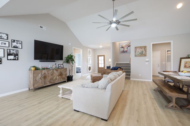 504 Buford Johnson Rd, La Vergne, TN 37086