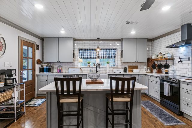 18541 FM 17, Canton, TX 75103