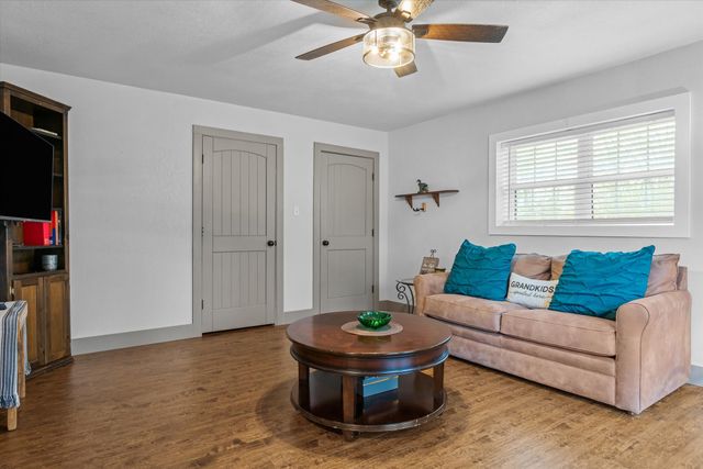 18541 FM 17, Canton, TX 75103