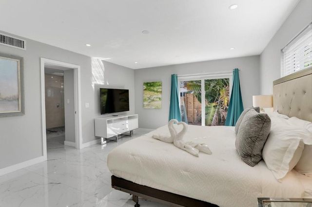 2019 NE 14th Court, Fort Lauderdale, FL 33304