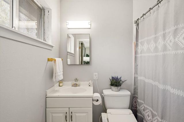 12214 Hillcroft Avenue, Houston, TX 77035