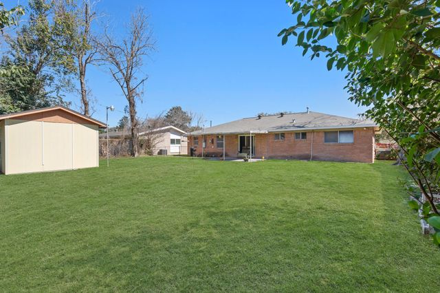 12214 Hillcroft Avenue, Houston, TX 77035