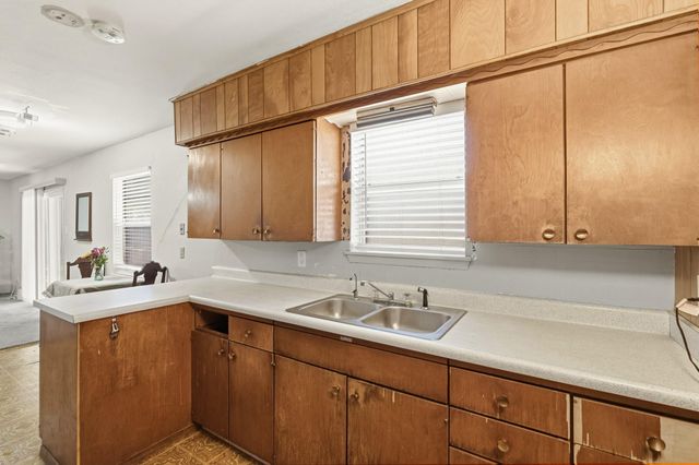 12214 Hillcroft Avenue, Houston, TX 77035