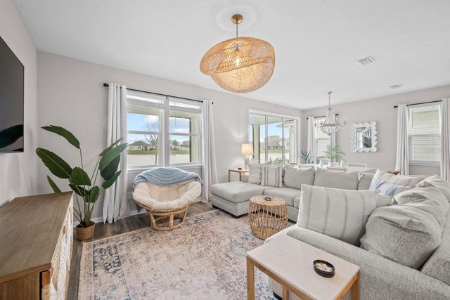 41 LOS LAGOS BOULEVARD, Palm Coast, FL 32137