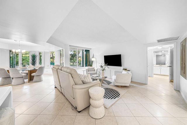 100 SE 5th Avenue 210, Boca Raton, FL 33432