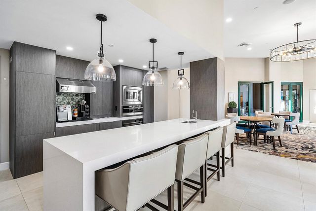 100 SE 5th Avenue 210, Boca Raton, FL 33432