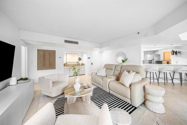 100 SE 5th Avenue 210, Boca Raton, FL 33432