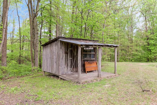 7120 S Hoot Owl Lane, Brazil, IN 47834