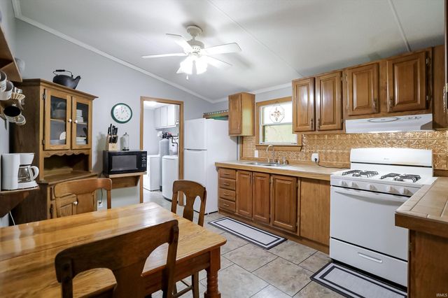7120 S Hoot Owl Lane, Brazil, IN 47834