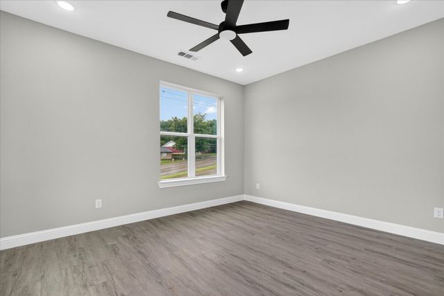 808 Premier, Grand Prairie, TX 75051