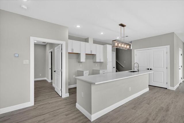 808 Premier, Grand Prairie, TX 75051