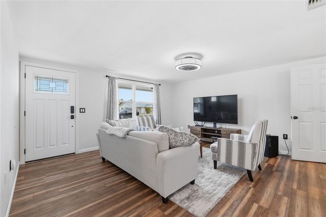 39502 9TH AVENUE, Zephyrhills, FL 33542