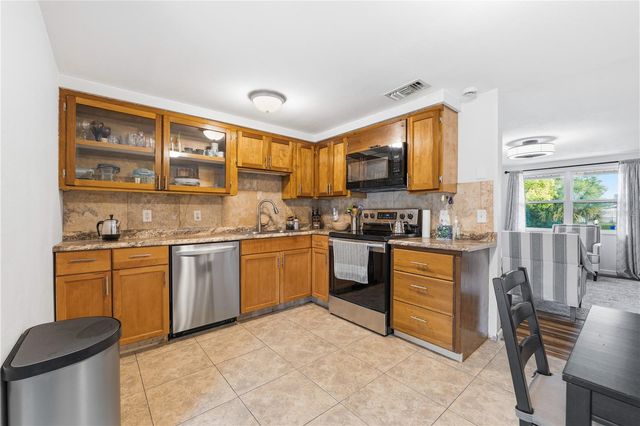 39502 9TH AVENUE, Zephyrhills, FL 33542