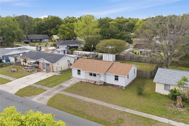 39502 9TH AVENUE, Zephyrhills, FL 33542