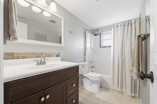 39502 9TH AVENUE, Zephyrhills, FL 33542