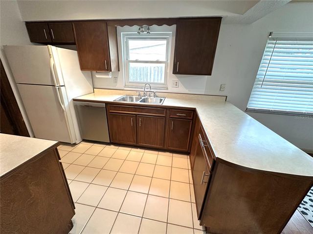 6721 PRECOURT DRIVE, Orlando, FL 32809