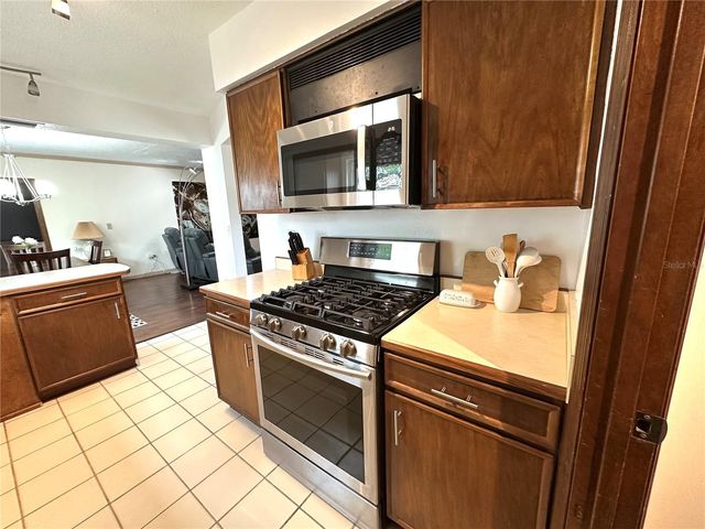 6721 PRECOURT DRIVE, Orlando, FL 32809