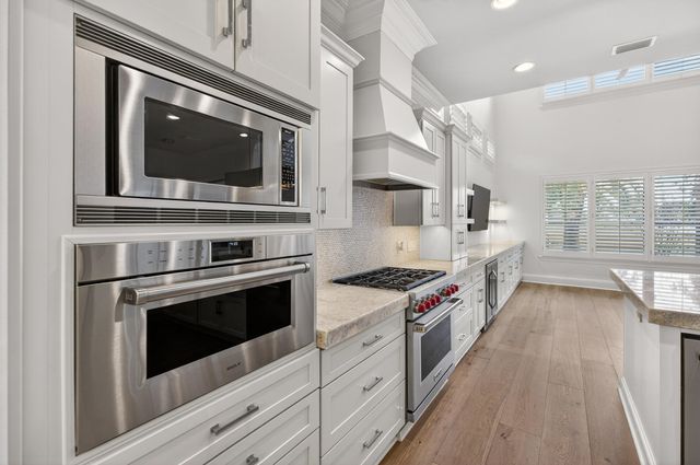 307 Corinthian Place, Destin, FL 32541