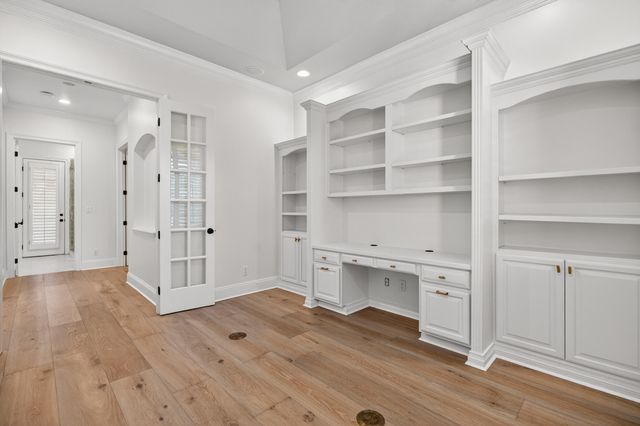 307 Corinthian Place, Destin, FL 32541