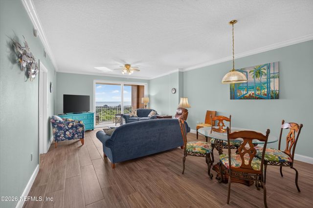 60 SURFVIEW Drive 206, Palm Coast, FL 32137