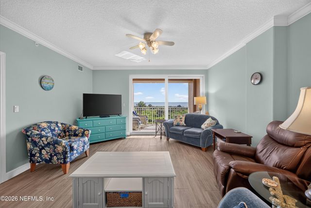 60 SURFVIEW Drive 206, Palm Coast, FL 32137