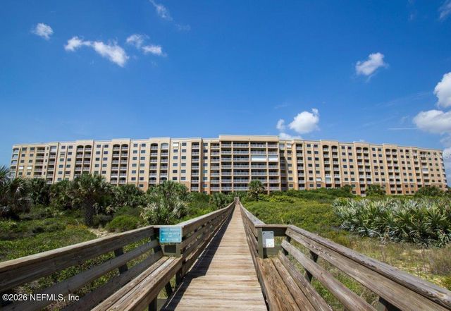 60 SURFVIEW Drive 206, Palm Coast, FL 32137