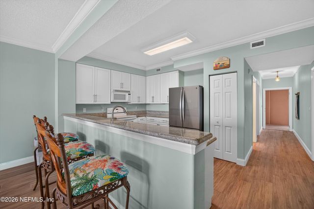 60 SURFVIEW Drive 206, Palm Coast, FL 32137