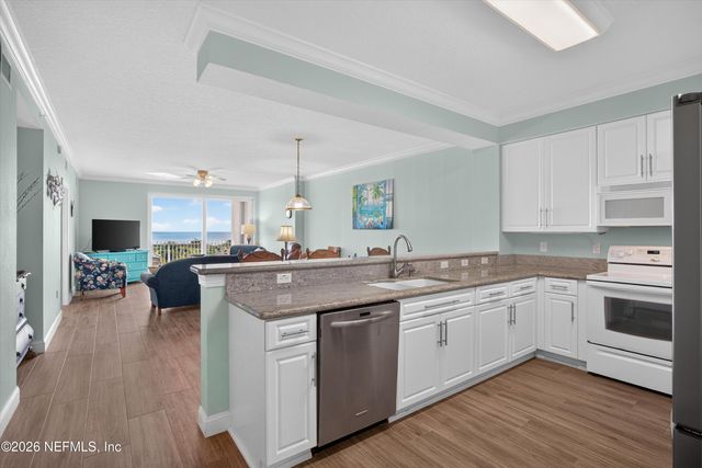 60 SURFVIEW Drive 206, Palm Coast, FL 32137