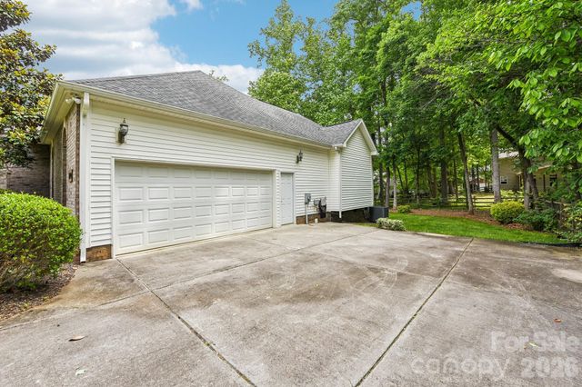 12200 Bronx Drive, Huntersville, NC 28078