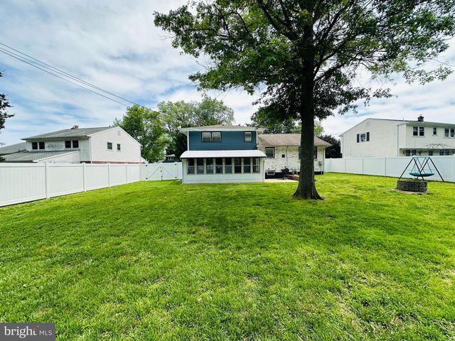 928 WOODCREST DRIVE, Dover, DE 19904