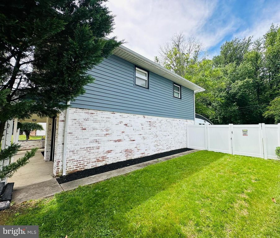 928 WOODCREST DRIVE, Dover, DE 19904