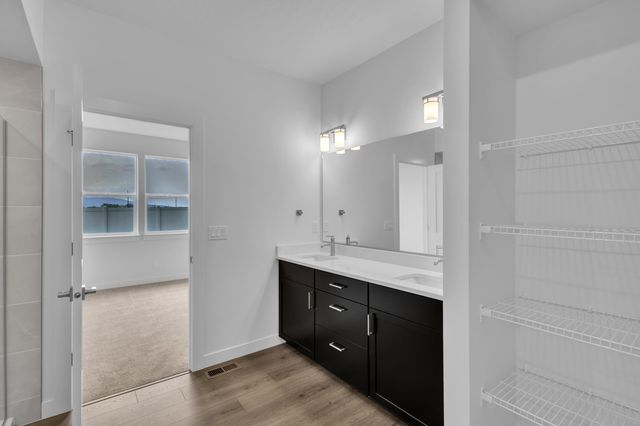 1231 N High Desert Dr, Deer Park, WA 99006