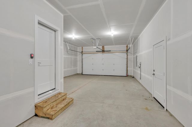 1231 N High Desert Dr, Deer Park, WA 99006