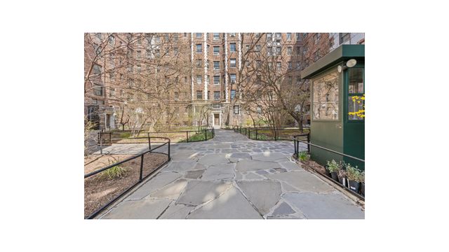 3390 WAYNE Avenue B11, New York City, NY 10467