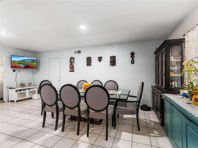 2216 Sequoia, Simi Valley, CA 93063