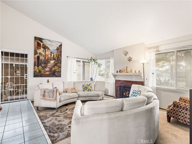 2216 Sequoia, Simi Valley, CA 93063