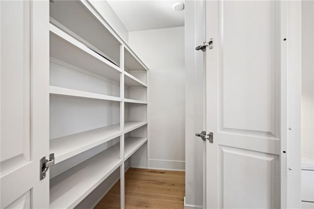 1401 Kintyre Court, Raymore, MO 64083