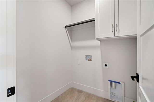 1401 Kintyre Court, Raymore, MO 64083